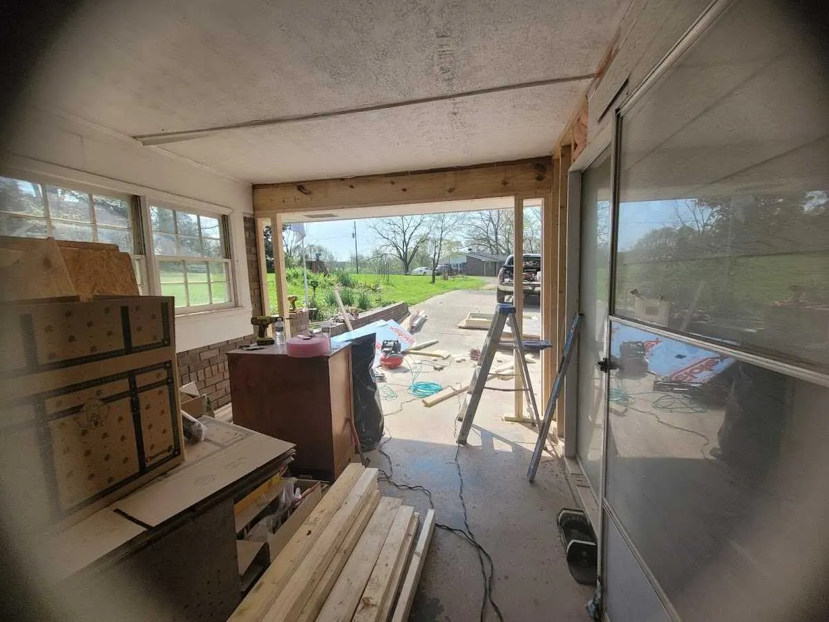 Air movers and dehumidifier for Water Mitigation Services in Yonkers